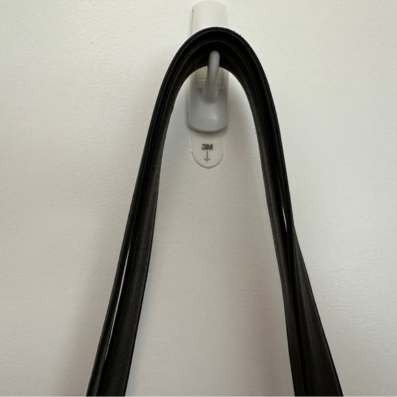 CHANEL 
Lambskin Quilted Shopping Tote Black - Picture 10 of 13